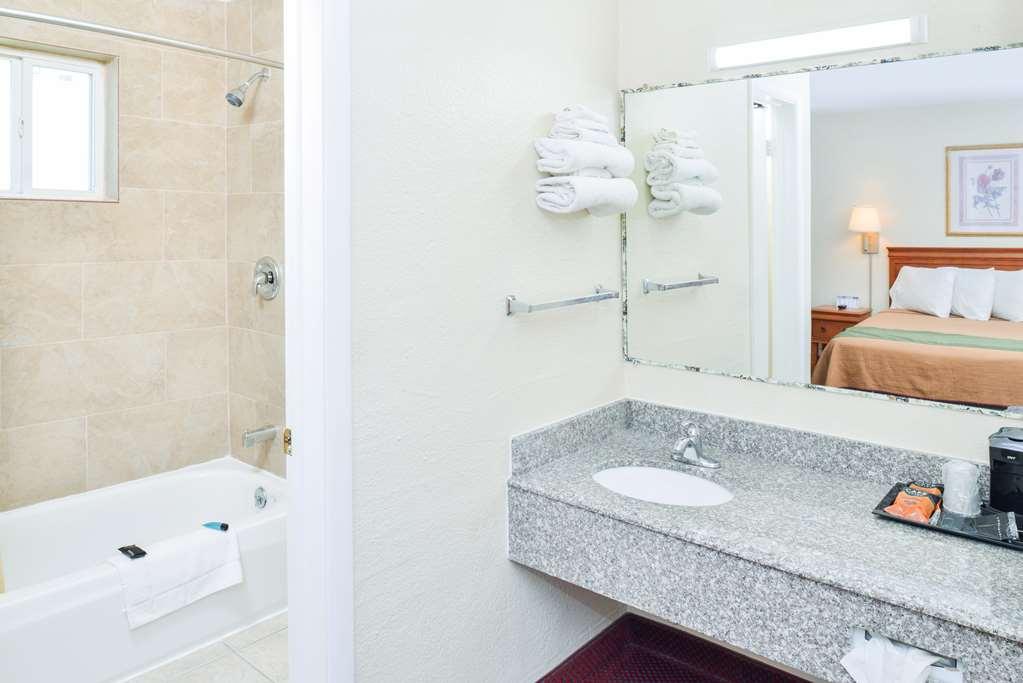 Americas Best Value Inn - Lebanon Pokoj fotografie